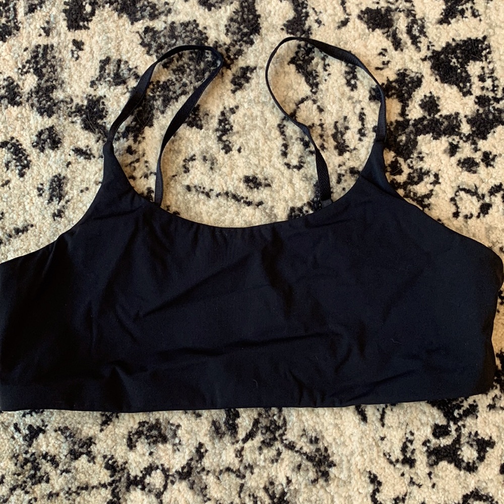 Good American sports bra